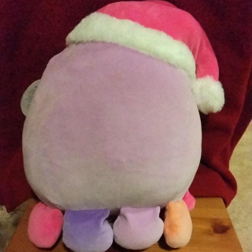 Squishmallow Cute Plush Octopus with Santa Hat - Picture 3 of 6